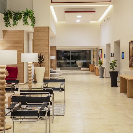 Fiesta Inn Celaya Galerias Exterior foto